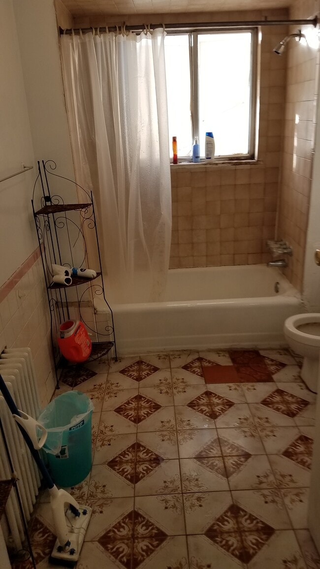 bathroom - 368 Atwood St Unit 2