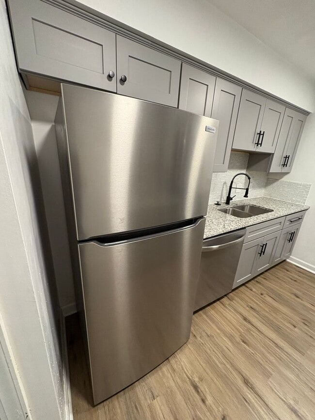 Photo - 98 Chautauqua Ave