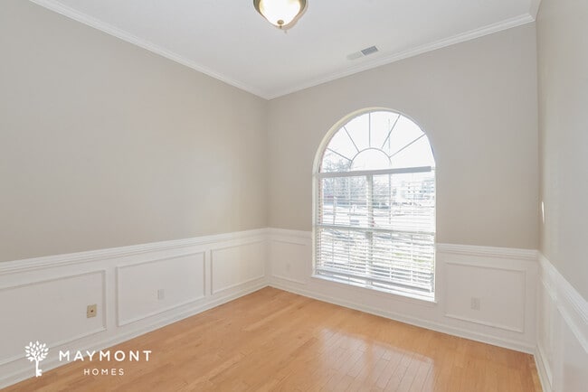 Photo - 2402 Mason Dr