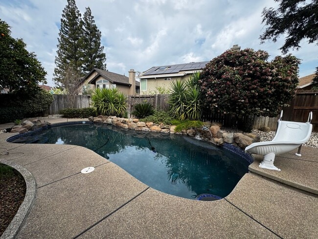 Photo - BEAUTIFUL 2 STORY 4 BD, 3 BATH, 3 CAR GARAGE, WITH POOL!