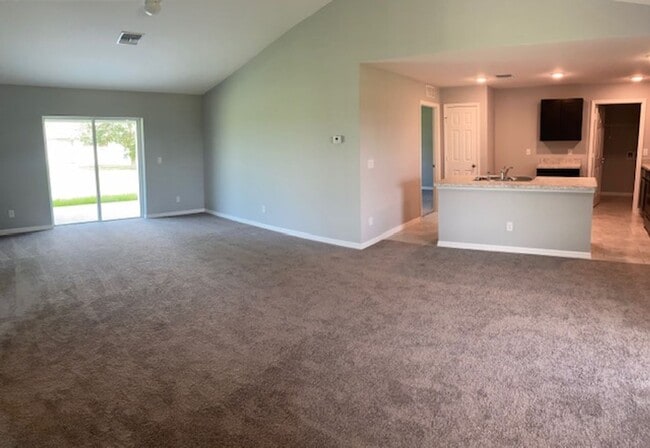 Newer construction 3/2