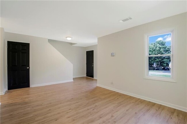 Photo - 551 Valley Hill Rd SE