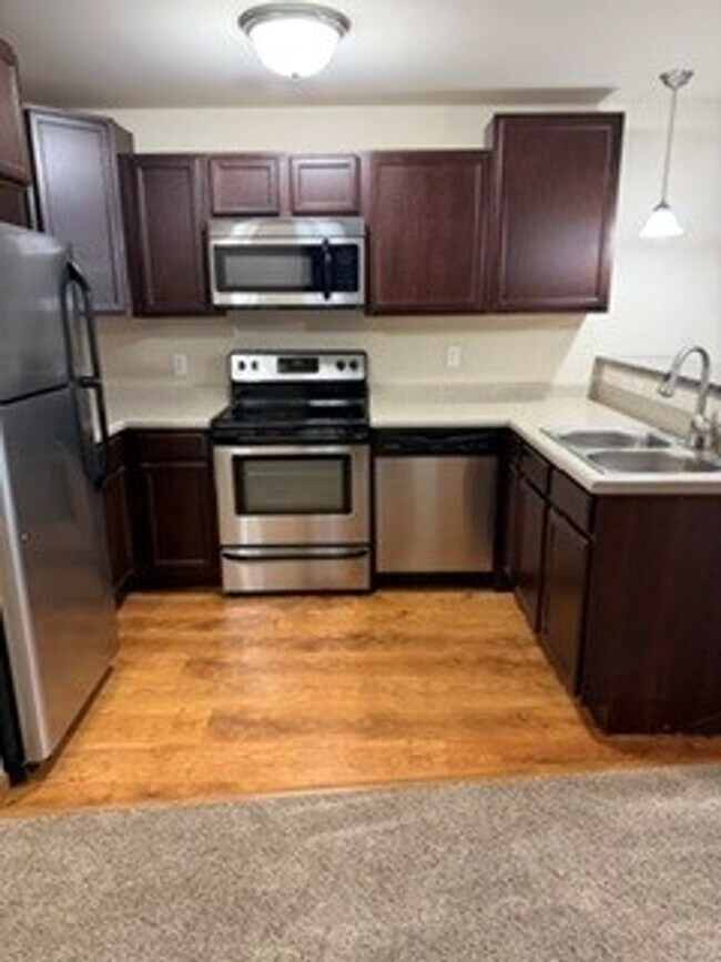 Fairway Glen Apartments