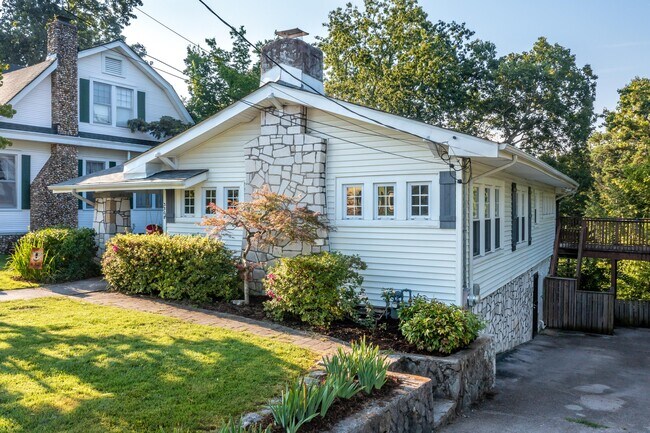 Photo - 3308 Alta Vista Dr