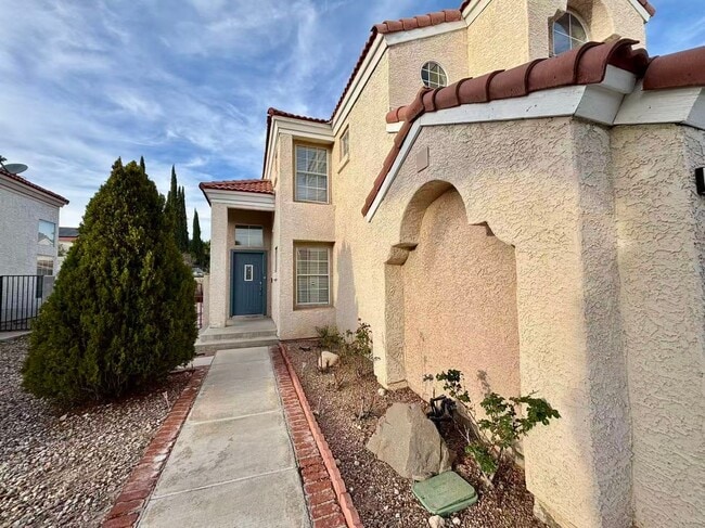 Photo - Beautiful 4 bedroom house in Summerlin
