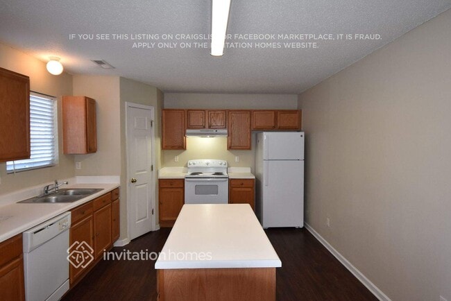 Photo - 715 Sunmeadow Dr