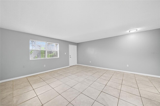 Photo - 12401 Oak Cedar Pl Unidad 201