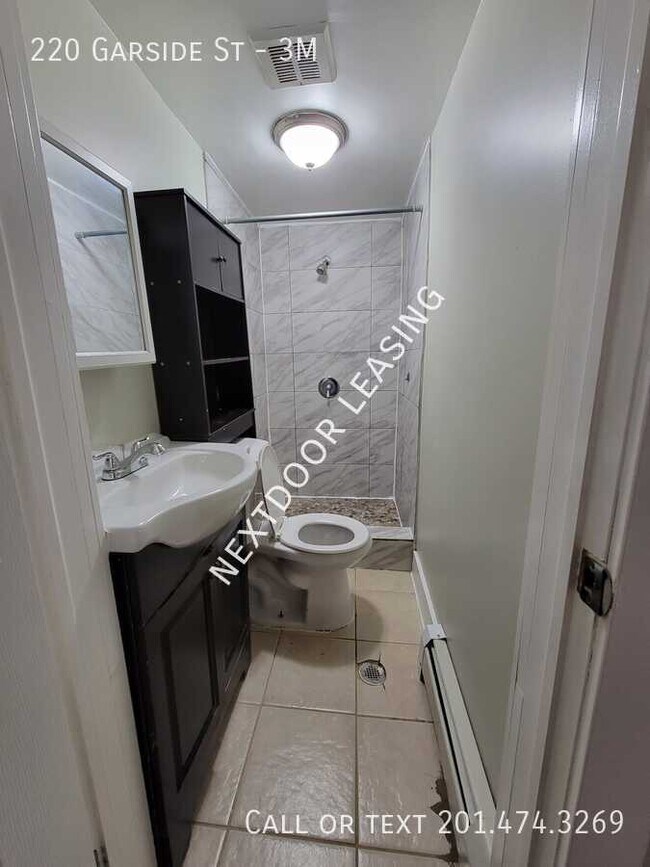 Photo - 220 Garside St Unit 3M