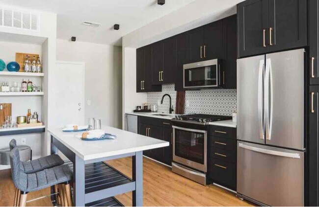 Photo - 3475 Piedmont Rd NE