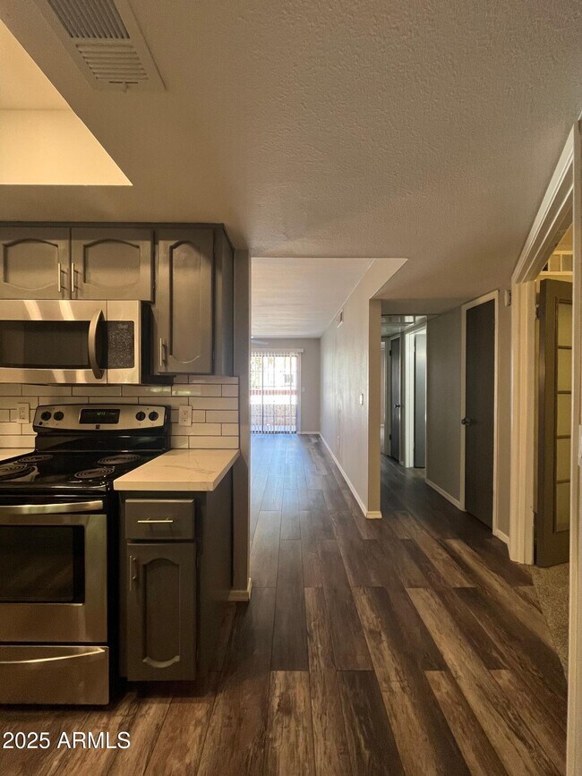 Photo - 3119 W Cochise Dr Unit 251