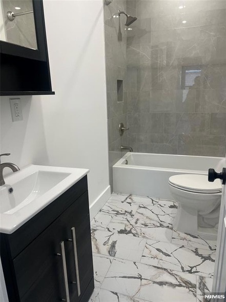 Photo - 66 Tuttle St