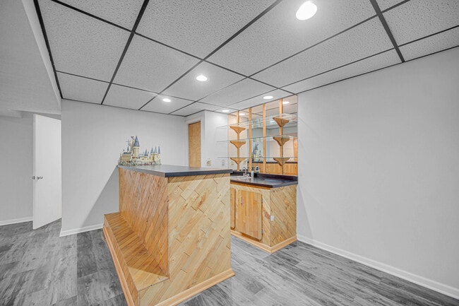 Photo - 933 Shambliss Ln