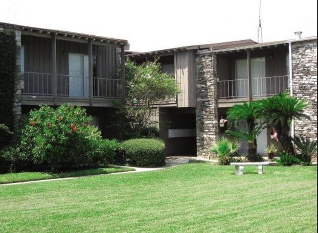 Fort Crockett Apartments - Fort Crockett Apartments