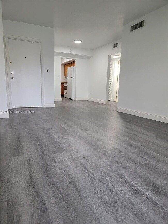 Photo - 7610 SW 82nd St Unit J207