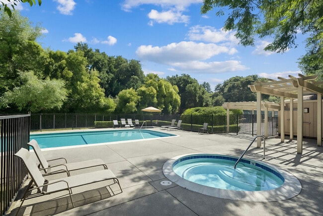 Photo - Walnut Grove Apartments