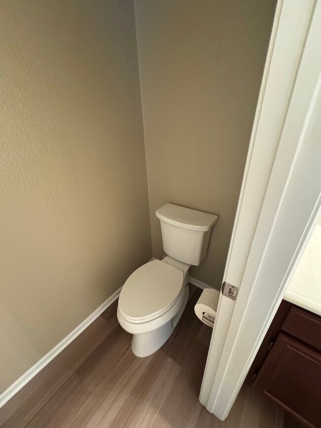 Photo - 642 W Brewer Rd