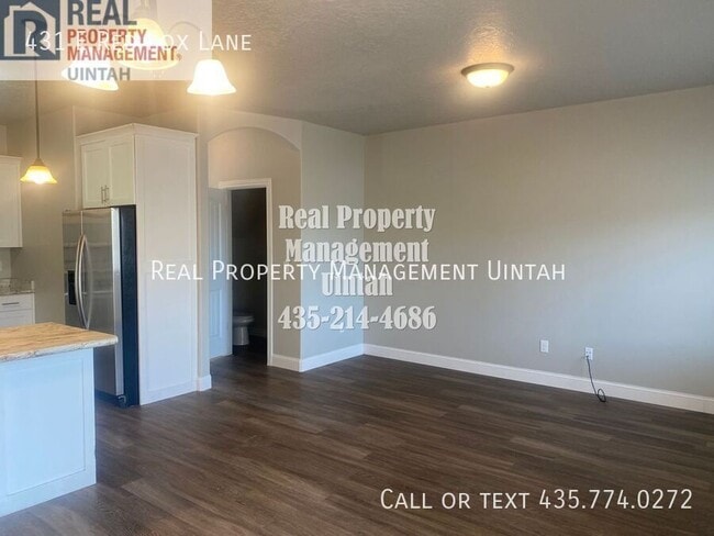 Photo - 431 E Red Fox Ln