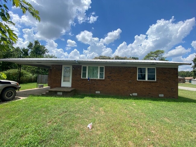 Building Photo - Nice 2bed/1bath home in Portia!!!