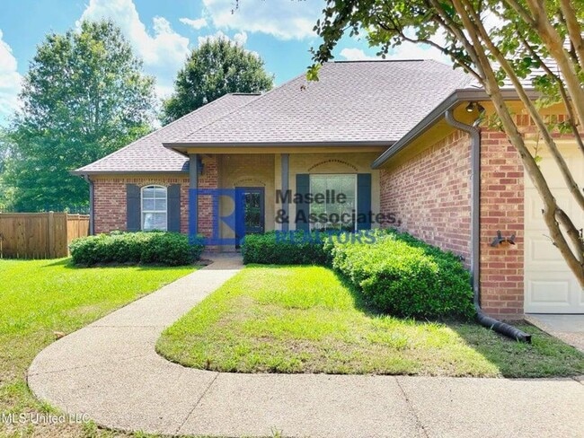 3 bedroom/2 bath house in 042 Brandon! - 3 bedroom/2 bath house in 042 Brandon!