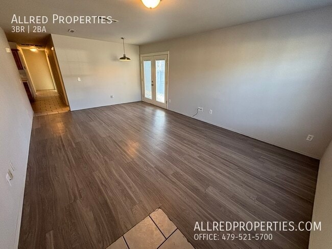 Photo - 1673 Evalyn Cir