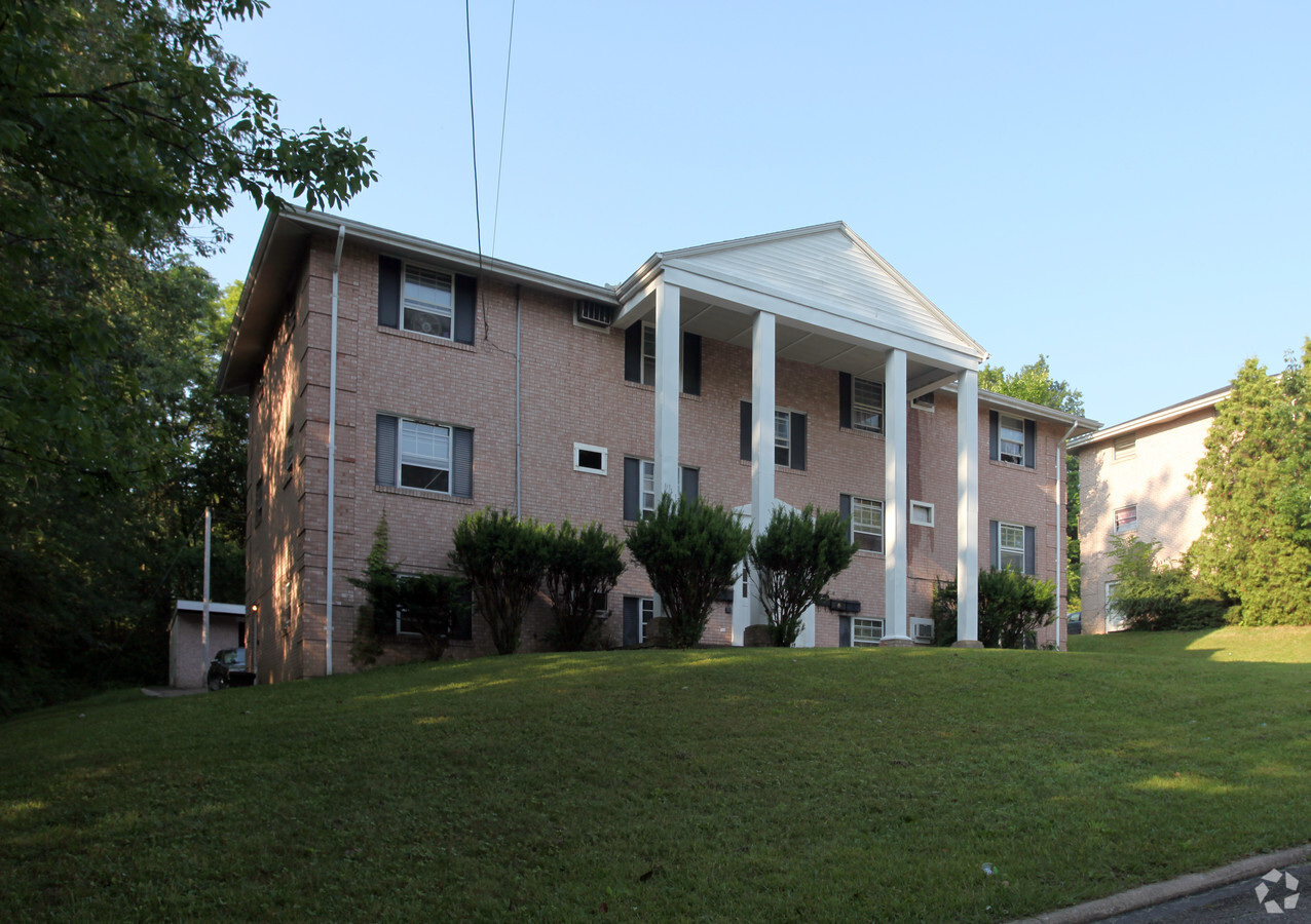 136 Sunnyslope Dr - 136 Sunnyslope Dr Apartments