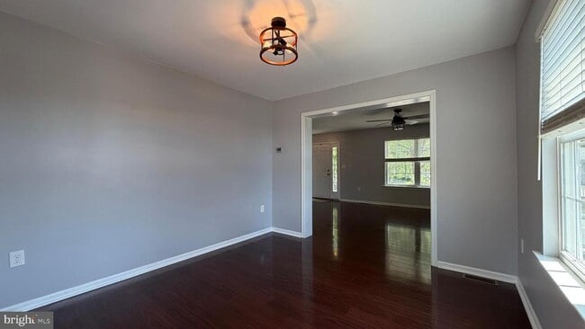 Photo - 1334 Easton Rd