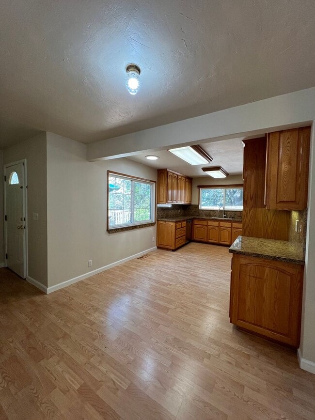Photo - Charming 3bd / 2ba Long-Term Rental