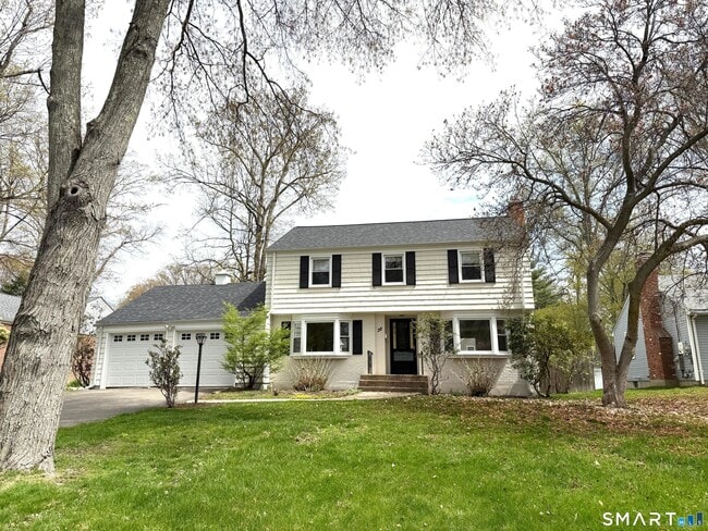 Building Photo - 28 Miamis Rd