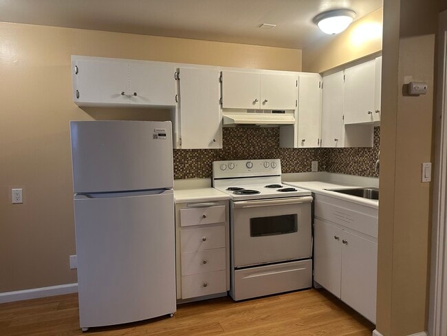 Photo - Lake City Apartments
