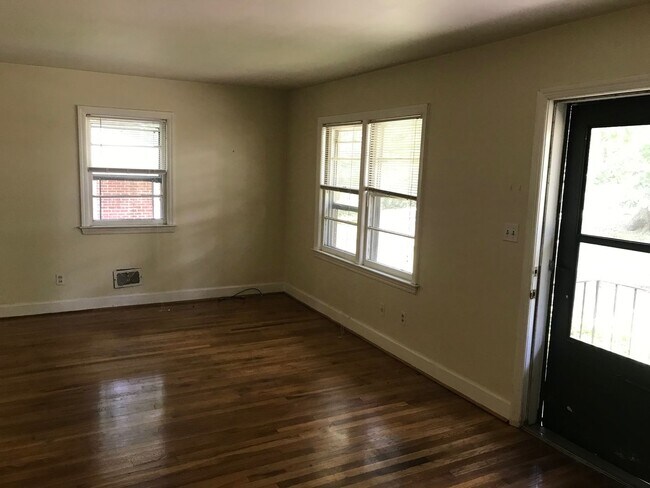 405 Smith Ave