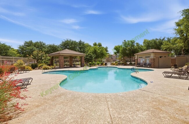 Photo - Beautiful Gilbert Home on a Corner Lot in Prime Location – Modern Comfort & Functional Living!
