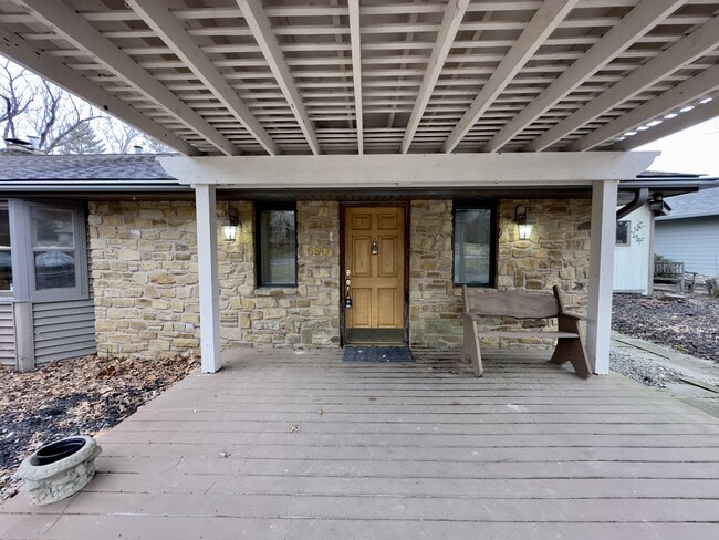 Photo - 690 Terrace Lake Rd