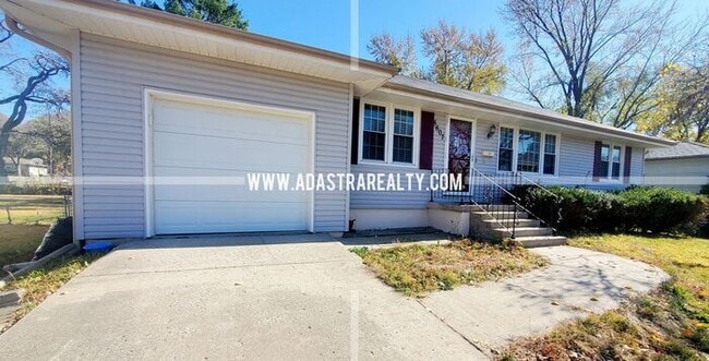 Photo - Spacious Overland Park Ranch Home w/Finished Basement-Available NOW!!