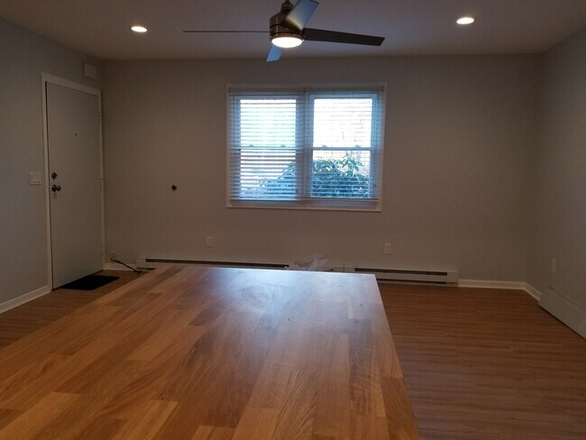 Photo - 61 Briarwood Ln Unidad #F