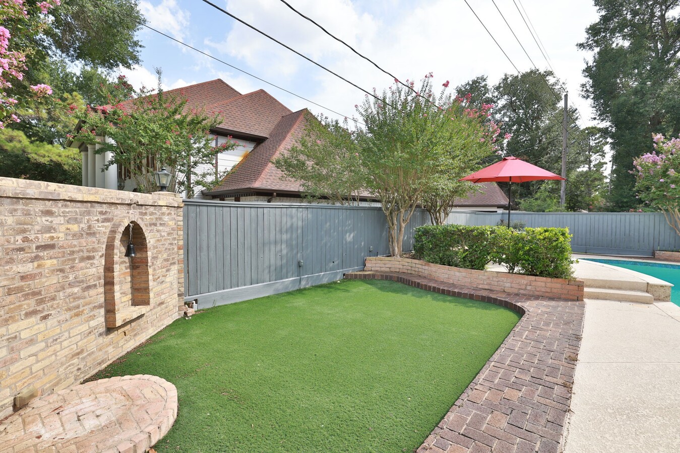 Photo - 9203 Godstone Ln