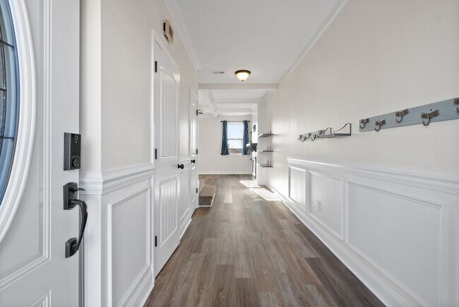 Photo - 1180 Henry Pl Blvd