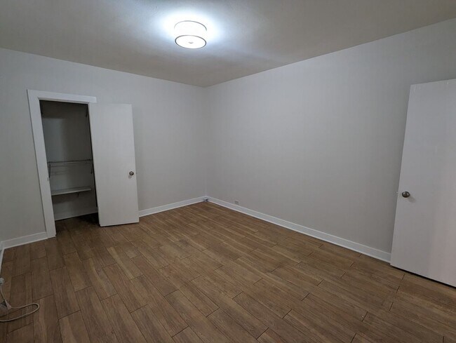 Photo - 511 W Belmont Ave Unit 46