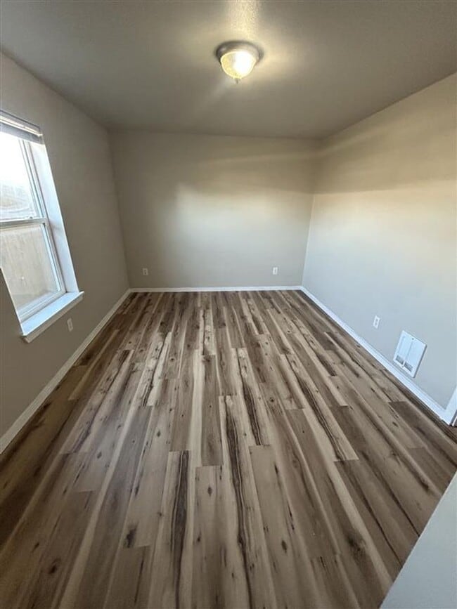 Photo - 203 Walnut Grove Ct Unit A