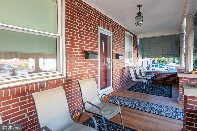 Photo - 910 E Bellevue Ave Unit 1 EAST