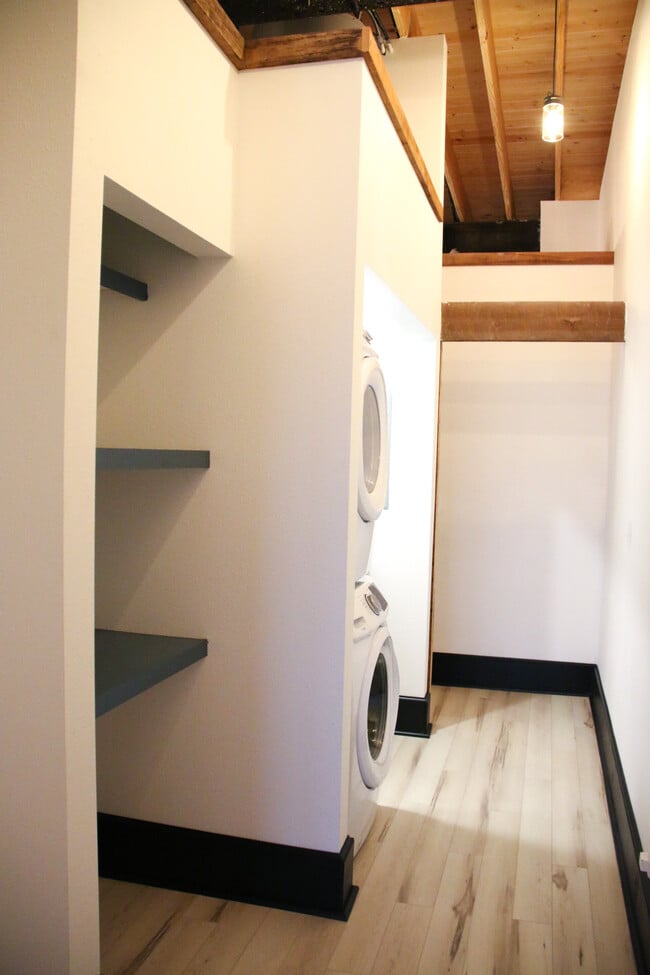 Plenty of shelving and storage. - 725 S Baker St Unit Apt.3