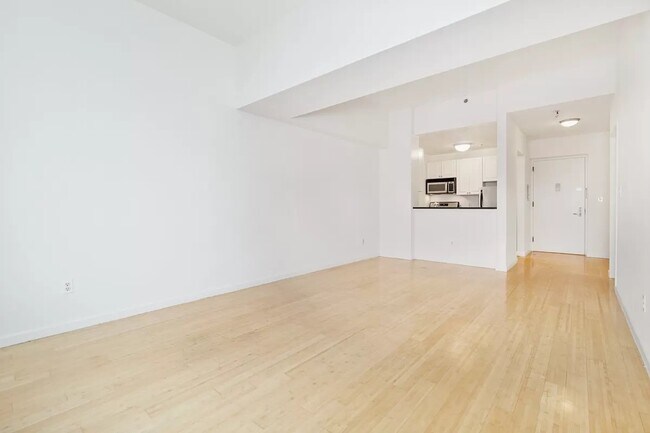 Photo - 353 E 104th St Unidad 220