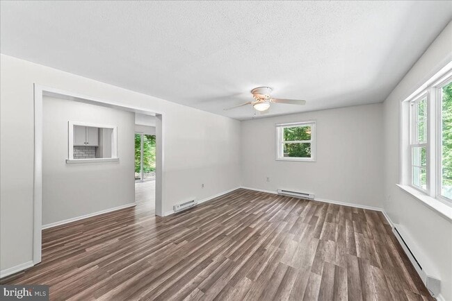 Photo - 436 Spackman Ln