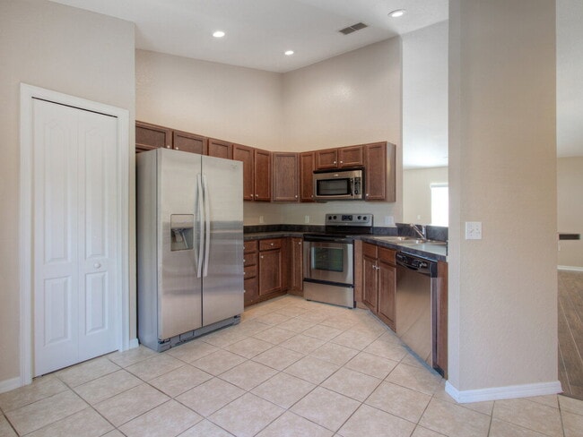 Photo - 8364 Greystone Dr