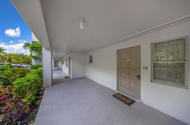 Photo - 2850 N Palm Aire Dr Unit 104