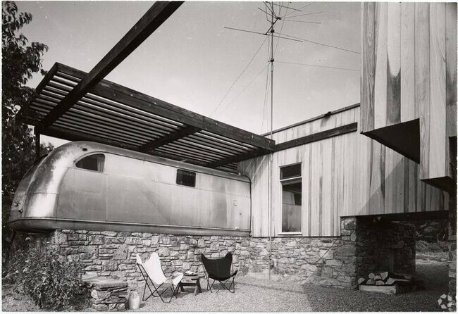 Building Photo - 122 Clinton Corners Rd Rental