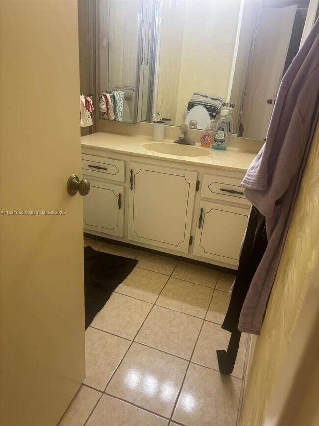 Photo - 16251 Golf Club Rd Unit 204