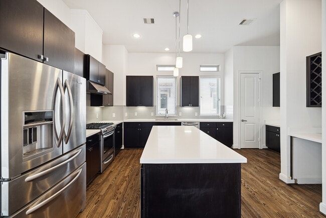 Photo - 1259 Bonner St