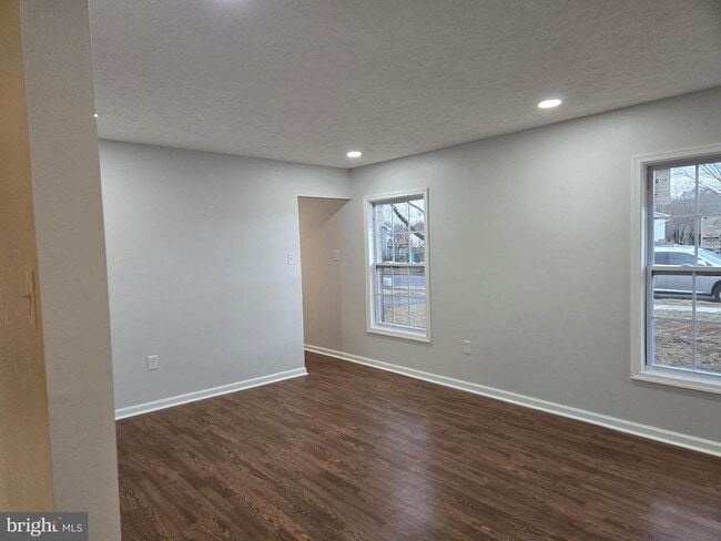 Photo - 732 Narrowleaf Dr