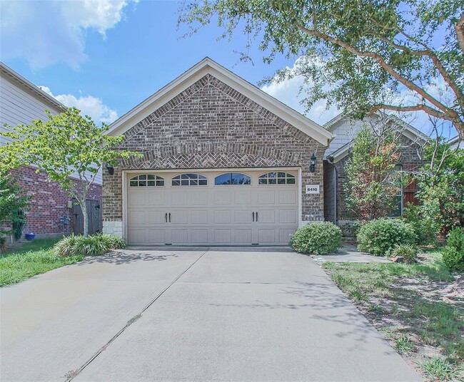 Photo - 6410 Guilford Glen Ln Casa