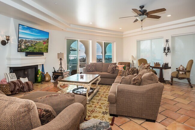 Photo - 875 Sand Point Rd